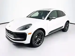 2026 Porsche Macan T's photo