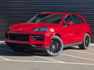 2026 Porsche Cayenne Base's photo