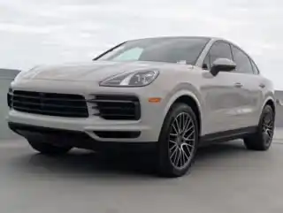 2023 Porsche Cayenne Base's photo
