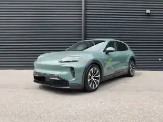 2026 Porsche Cayenne Cayenne Electric's photo