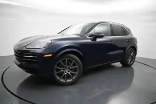 2024 Porsche Cayenne Base's photo