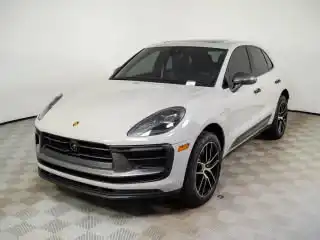 2023 Porsche Macan T's photo