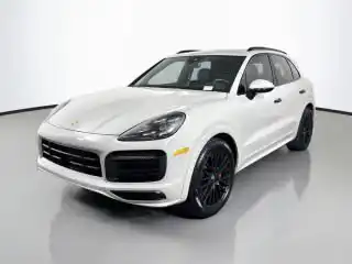 2021 Porsche Cayenne GTS's photo