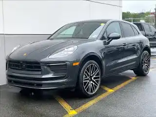 2023 Porsche Macan Base's photo