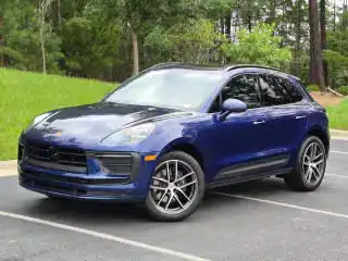 2026 Porsche Macan T's photo