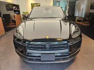 2024 Porsche Macan Base's photo