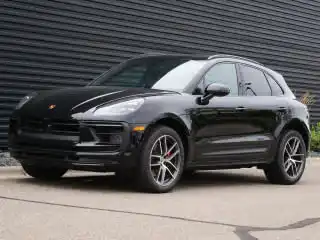 2025 Porsche Macan S's photo