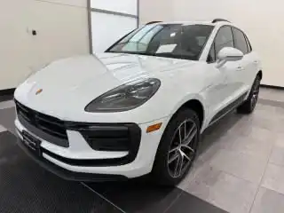 2025 Porsche Macan Base's photo