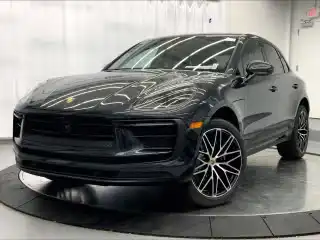 2026 Porsche Macan T's photo