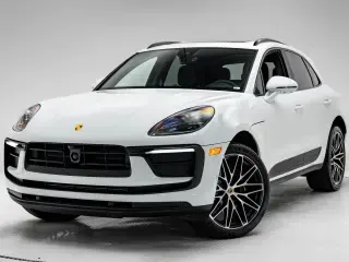 2026 Porsche Macan Base photo 5