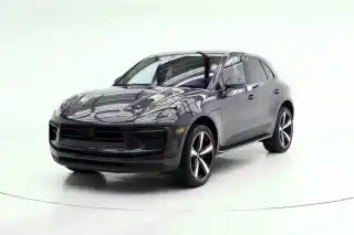 2026 Porsche Macan T's photo