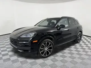 2024 Porsche Cayenne Base photo 5