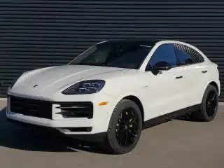 2026 Porsche Cayenne E-Hybrid's photo