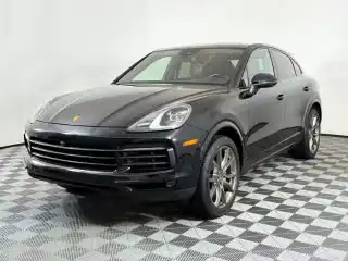 2023 Porsche Cayenne Platinum Edition's photo