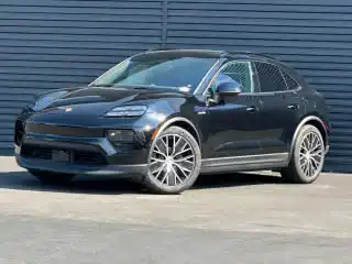 2026 Porsche Macan Macan Electric's photo