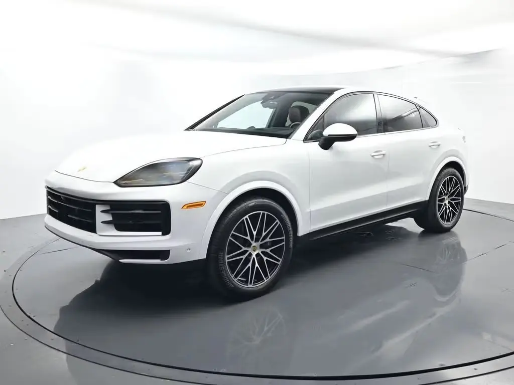2024 Porsche Cayenne Base photo 4