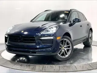 2023 Porsche Macan T photo 5