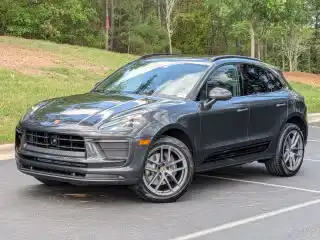 2026 Porsche Macan T's photo