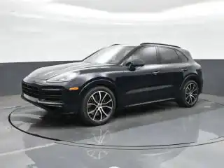 2023 Porsche Cayenne GTS's photo
