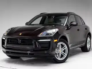 2026 Porsche Macan Base's photo