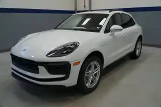 2026 Porsche Macan T's photo