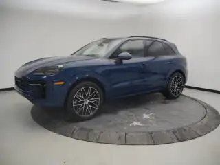 2026 Porsche Cayenne Base's photo