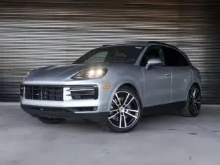2026 Porsche Cayenne Base photo 1
