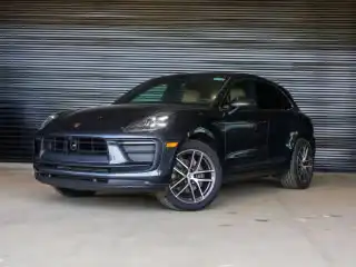 2026 Porsche Macan Base's photo