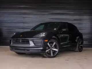 2023 Porsche Macan T's photo