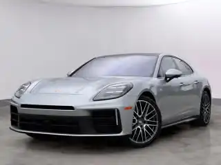 2025 Porsche Panamera 4's photo