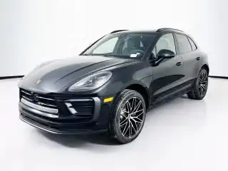 2026 Porsche Macan Base's photo