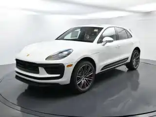 2025 Porsche Macan T's photo