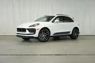 2025 Porsche Macan Base's photo