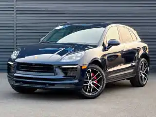 2022 Porsche Macan S's photo
