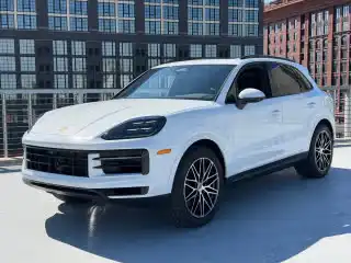 2026 Porsche Cayenne Base's photo
