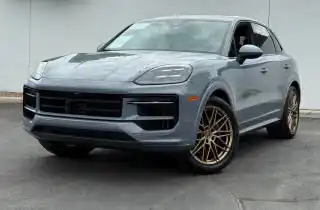 2024 Porsche Cayenne Base's photo