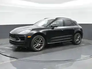 2022 Porsche Macan S's photo