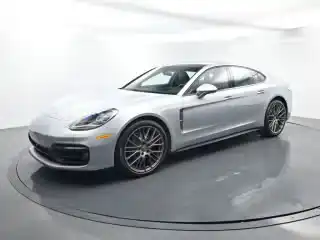 2023 Porsche Panamera 4 Platinum Edition's photo