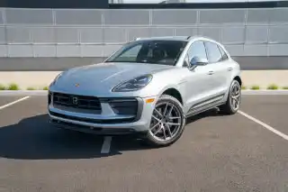 2026 Porsche Macan T's photo