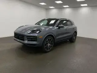 2026 Porsche Cayenne Base photo 5