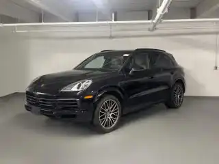 2023 Porsche Cayenne Platinum Edition's photo