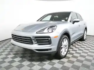 2022 Porsche Cayenne E-Hybrid's photo