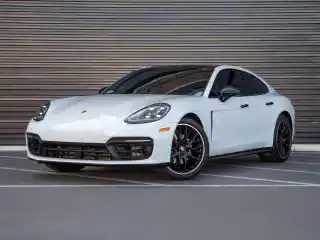 2023 Porsche Panamera 4 Platinum Edition's photo