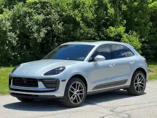 2023 Porsche Macan T's photo