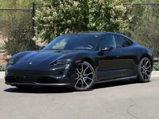 2022 Porsche Taycan 4S's photo