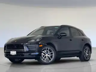 2026 Porsche Macan T's photo