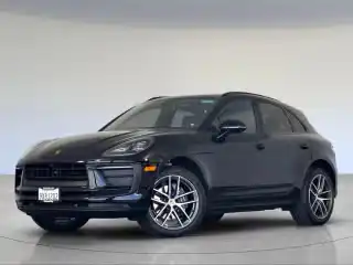2026 Porsche Macan T's photo