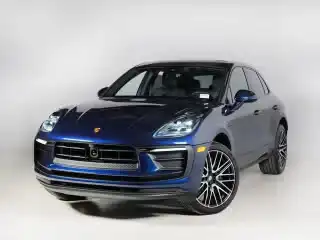 2026 Porsche Macan Base's photo