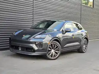 2026 Porsche Macan Macan 4 Electric's photo
