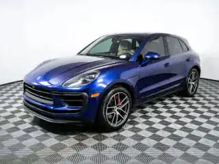 2022 Porsche Macan S's photo